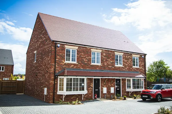Moving house guide cover image